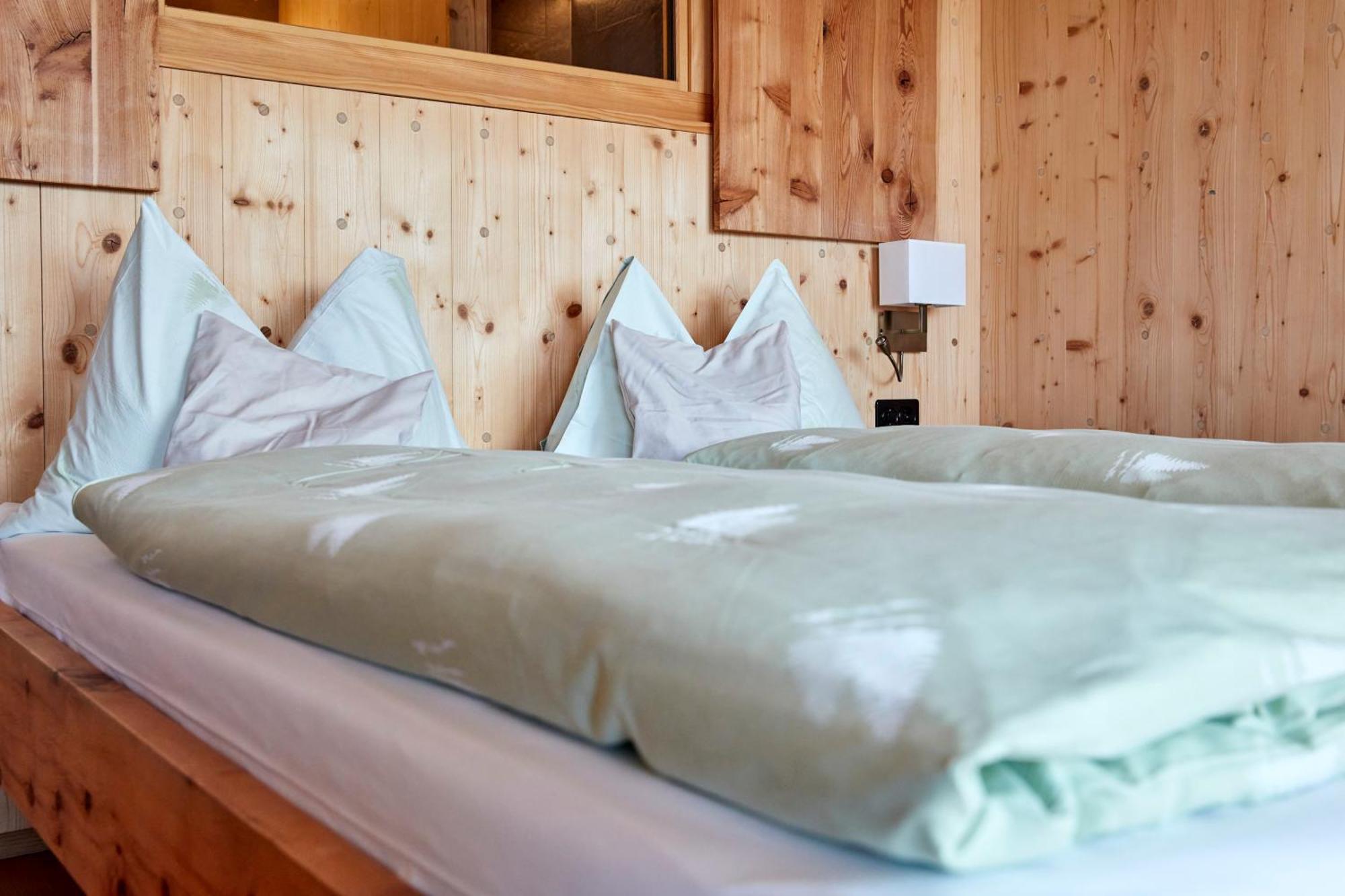 Hotel Waldhaus Bettmeralp Bagian luar foto